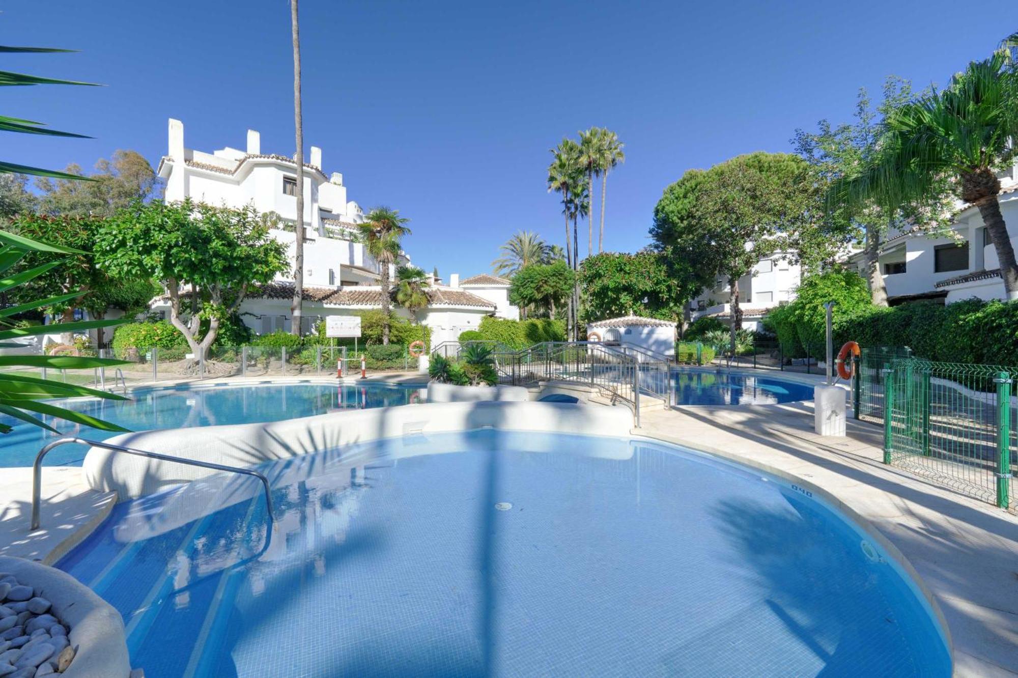 1104 First Line Beach Apartment Golden Beach Pool Marbella Eksteriør bilde